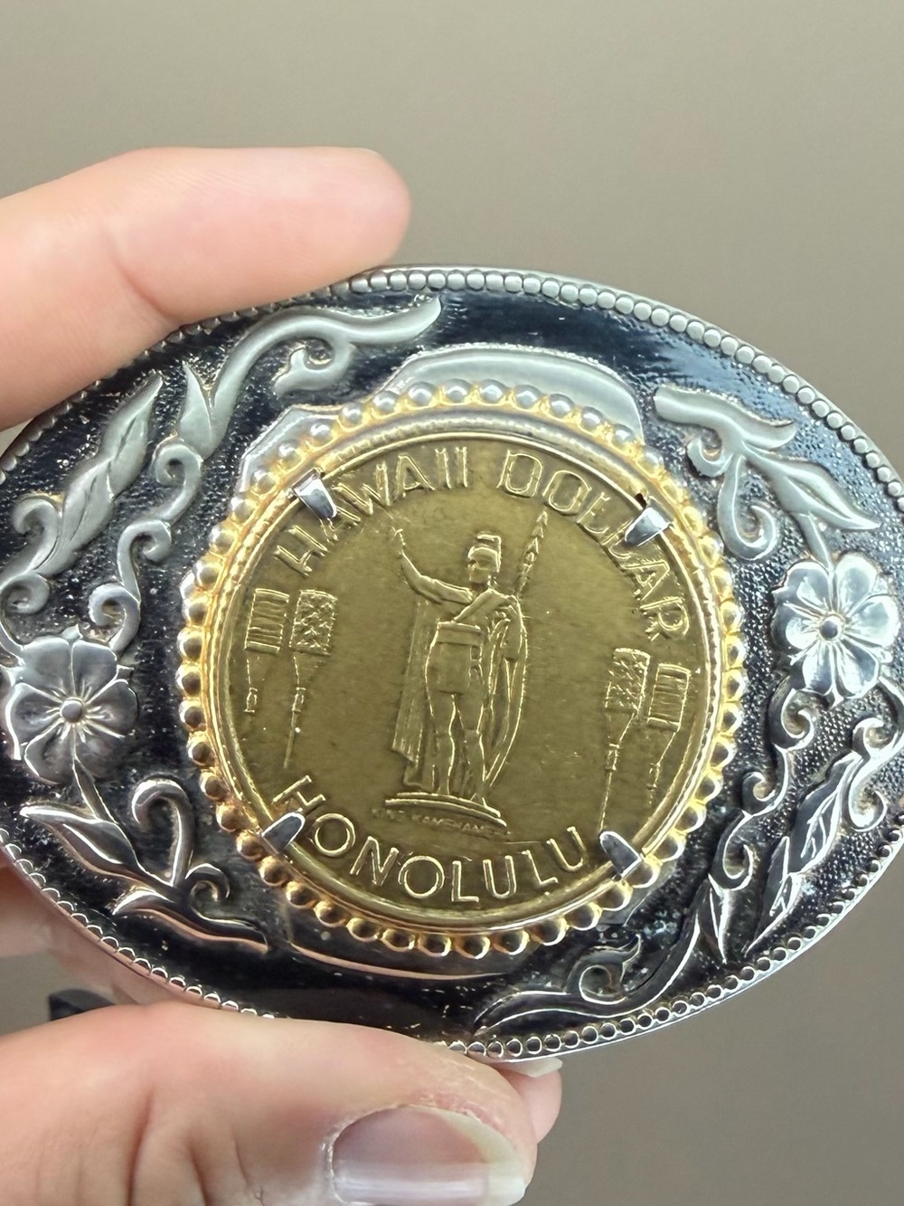 Vintage 1970’s Honolulu Hawaii Dollar King Kamehameha Souvenir Belt Buckle